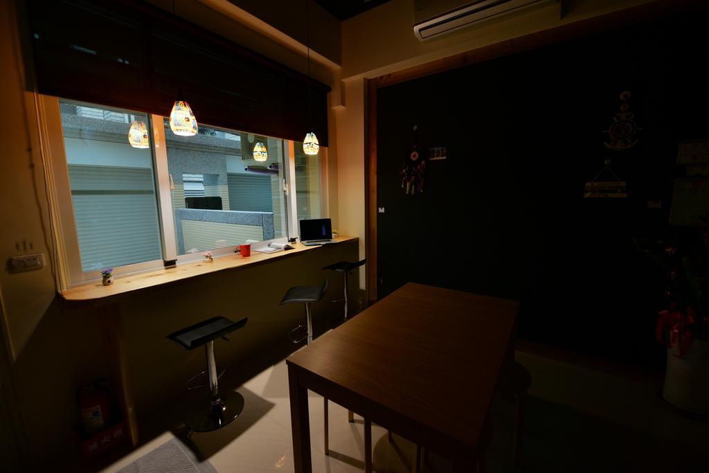 K2 Hostel T'ai-tung Extérieur photo