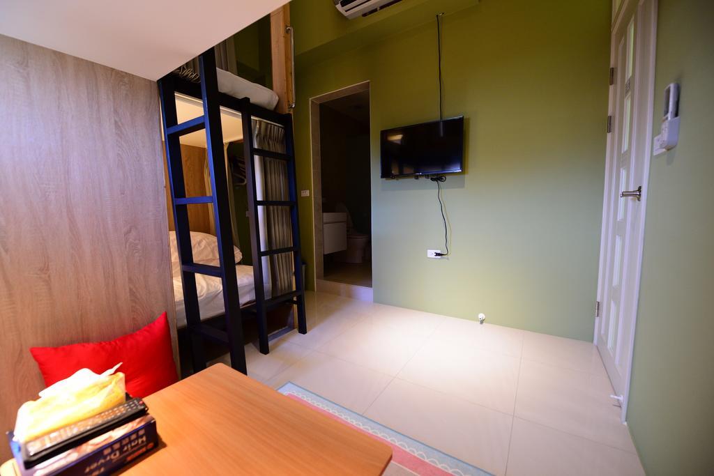 K2 Hostel T'ai-tung Extérieur photo